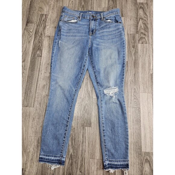(3/$35) Old Navy Jeans Womens 6 Curvy Distressed Raw Hem Tapered Ankle Denim - Picture 1 of 12
